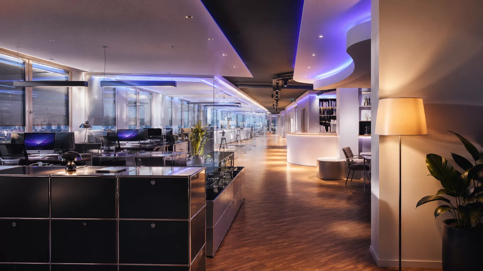 Hochwertige Agentur-Atmosphäre als Social-Proof-Bild für Henscke24